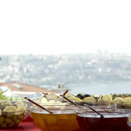 Pera Hotel apartamentowy 3*